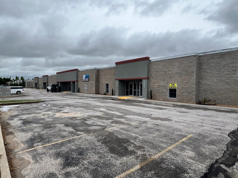 4300 Charter Ave, Oklahoma City, OK à louer - Photo de l’immeuble – Image 3 sur 8