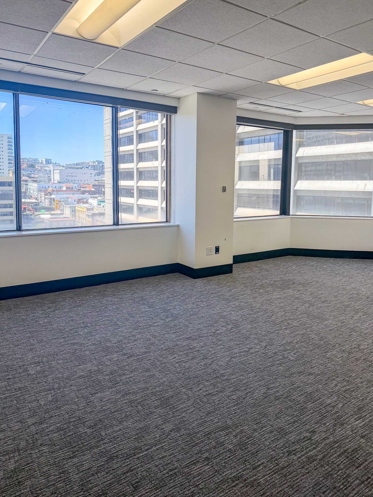 601 Montgomery St, San Francisco, CA à louer Photo intérieure– Image 1 sur 4