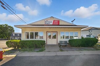 Plus de détails pour 136 Lake St, Penn Yan, NY - Bureau/Local commercial à louer