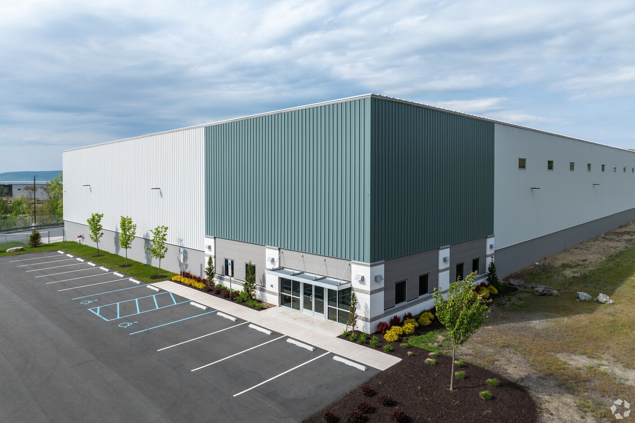 380-400 Research, Pittston Township, PA à louer Aérien– Image 1 sur 9