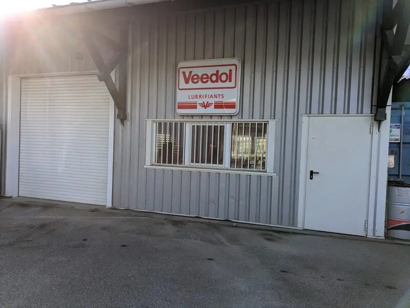 Local d’activités dans Saint-Jeoire-Prieuré à louer Photo de l’immeuble– Image 1 sur 7