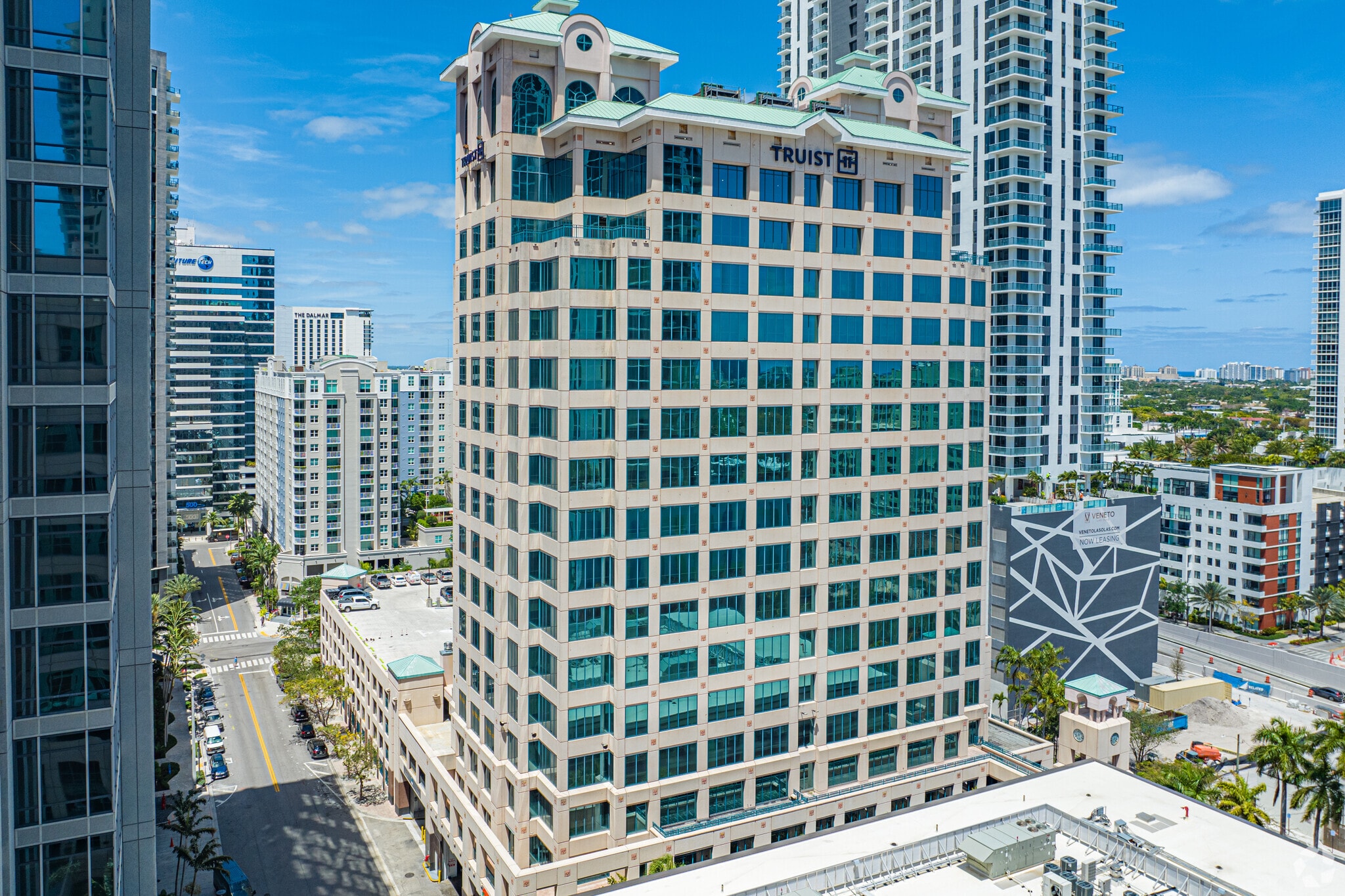 515 E las olas Blvd, Fort Lauderdale, FL à louer Photo principale– Image 1 sur 24
