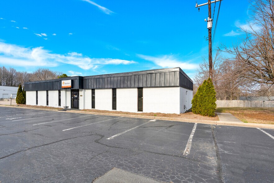 1473 Dale Earnhardt Blvd, Kannapolis, NC à vendre - Photo de l’immeuble – Image 2 sur 18