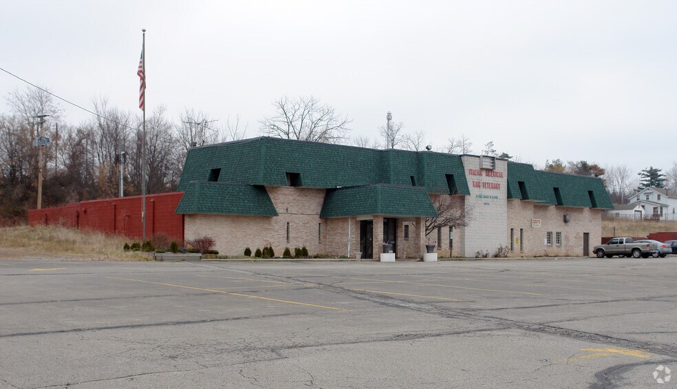 113 S Meridian Rd, Youngstown, OH à louer - Photo principale – Image 1 sur 6