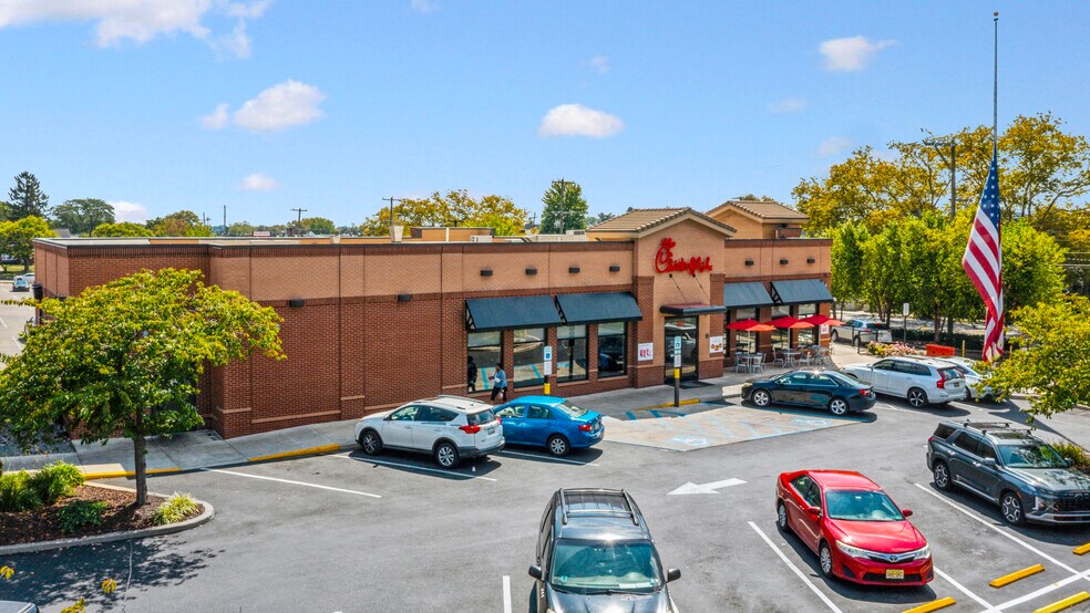 2421 W Cheltenham Ave, Philadelphia, PA à vendre - Photo de l’immeuble – Image 3 sur 8