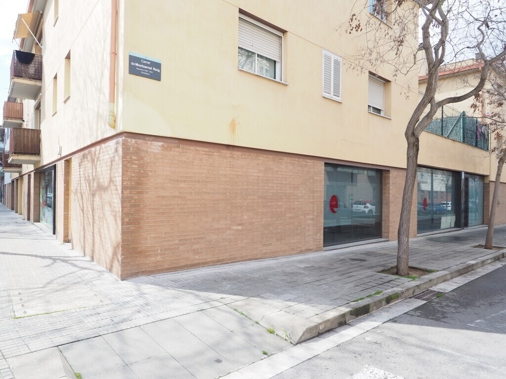 Immeuble residentiel dans Granollers, Barcelona à vendre Photo principale– Image 1 sur 3
