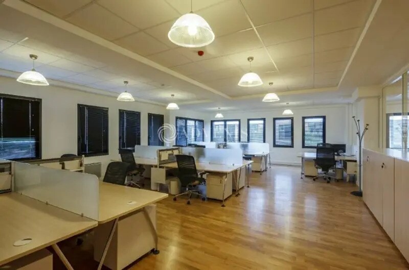 Bureau dans Vitry-sur-Seine à vendre - Photo intérieure – Image 2 sur 10