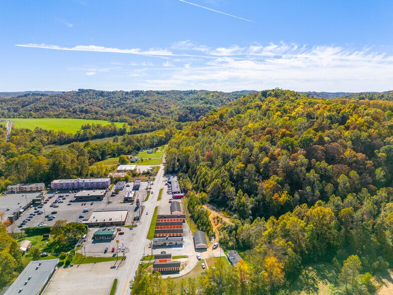 5753 McClellan Hwy, Branchland, WV à vendre - Photo de l’immeuble – Image 3 sur 12