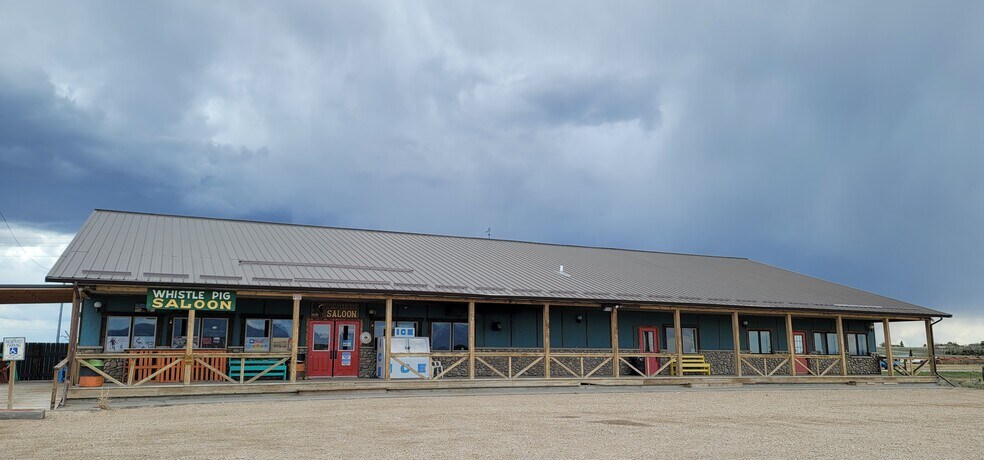 2000 Hwy 130, Saratoga, WY à vendre - Photo principale – Image 1 sur 19