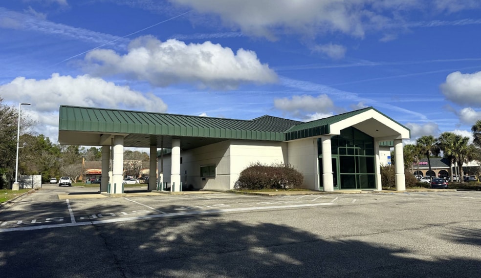 2906 Kerry Forest Pky, Tallahassee, FL à louer - Photo principale – Image 1 sur 35