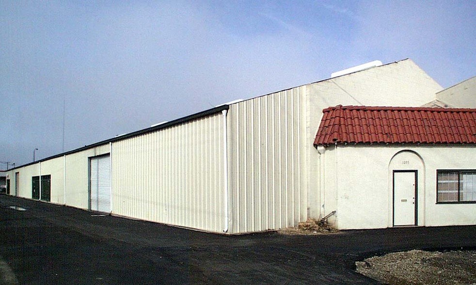 1055 Richards Blvd, Sacramento, CA à louer - Photo de l’immeuble – Image 2 sur 5