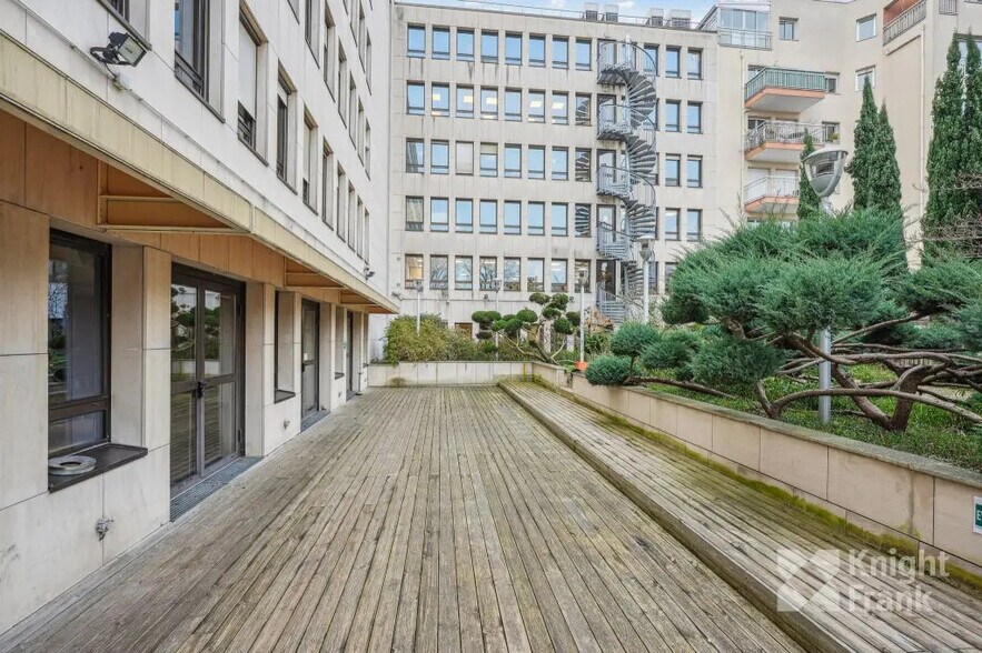 37-39 Rue De Neuilly, Clichy à louer - Photo de l’immeuble – Image 3 sur 9