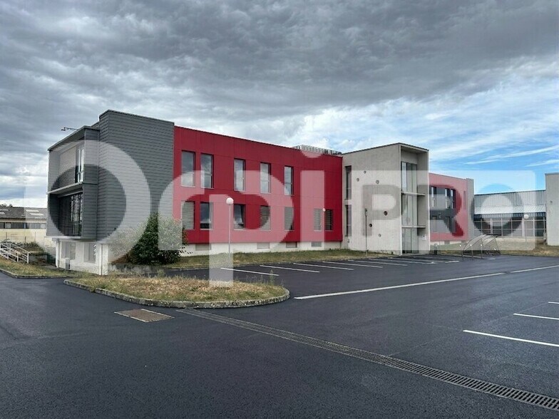 Bureau dans Belleville En Beaujolais à vendre - Photo de l’immeuble – Image 1 sur 12