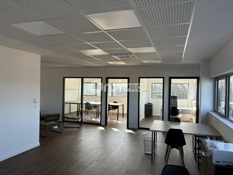 Bureau dans Colmar à louer - Photo intérieure – Image 2 sur 9