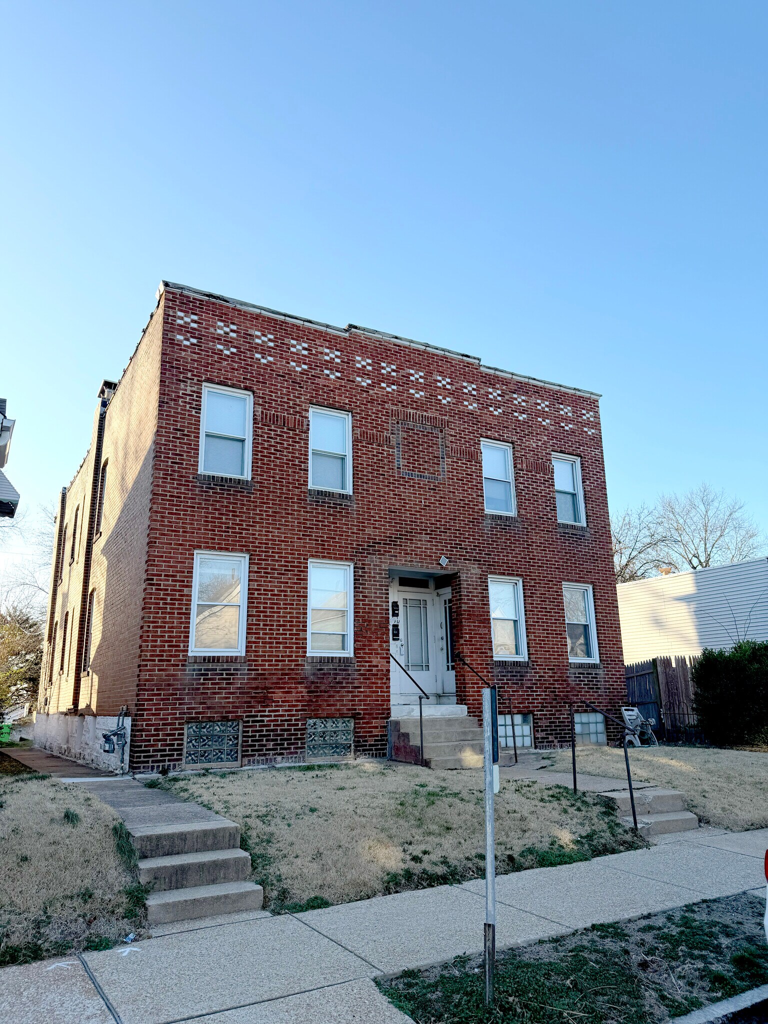 4624 Newport Ave, Saint Louis, MO à vendre Photo principale– Image 1 sur 11