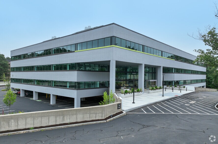 5 Burlington Woods Dr, Burlington, MA à louer - Photo principale – Image 1 sur 4