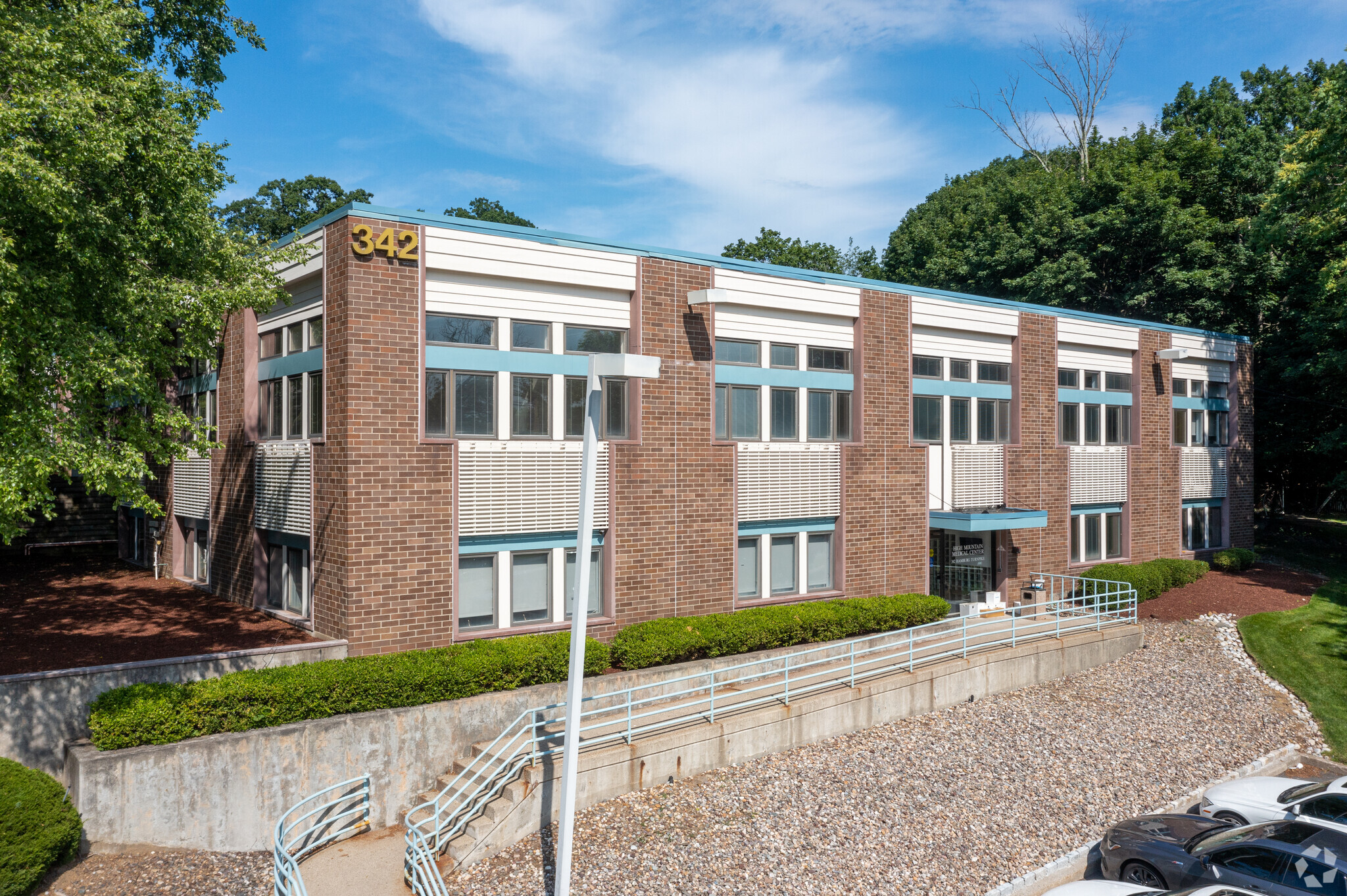 342 Hamburg Tpke, Wayne, NJ à louer Photo principale– Image 1 sur 27