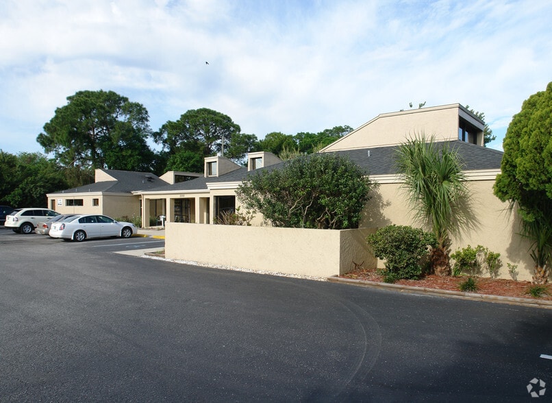 100 Lake Shore Dr, Altamonte Springs, FL à louer - Photo de l’immeuble – Image 3 sur 13