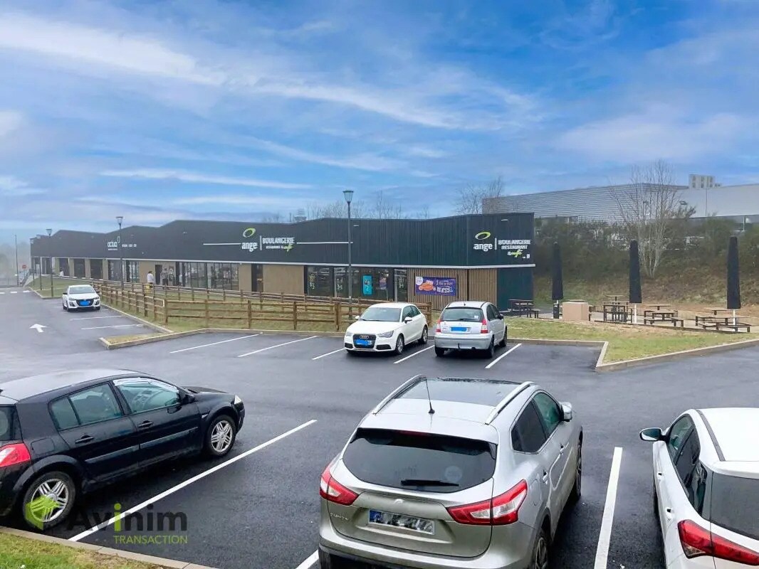 Local commercial dans Épinal à louer Photo de l’immeuble– Image 1 sur 5