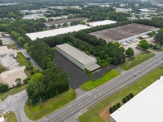 Plus de détails pour 3200 N Berkeley Lake Rd NW, Duluth, GA - Industriel/Logistique à louer