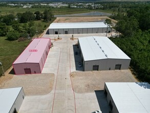 2323 S Houston Ave, Humble, TX à vendre Photo de l’immeuble– Image 1 sur 2