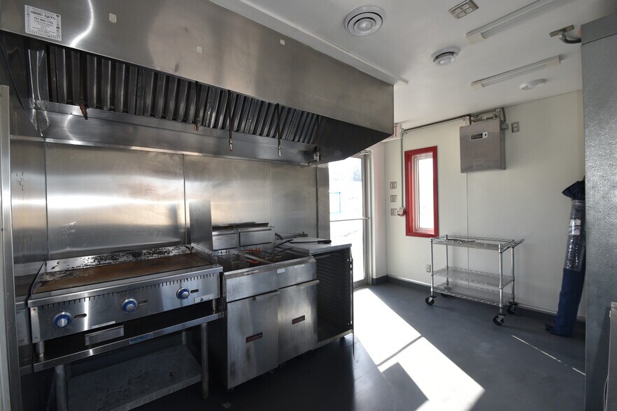 4 Center Ave W, Dilworth, MN à vendre - Photo de l’immeuble – Image 3 sur 20