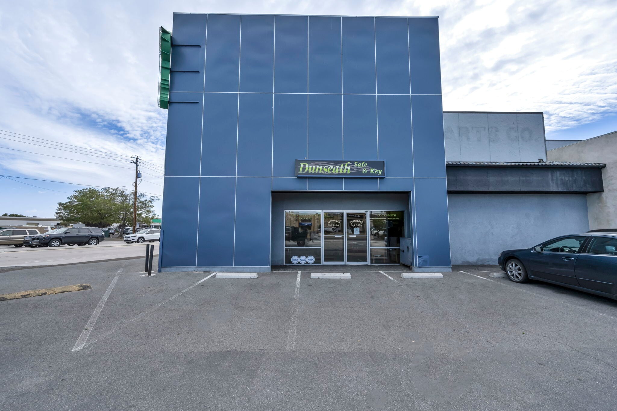 3000-3090 Mill St, Reno, NV à louer Photo de l’immeuble– Image 1 sur 5