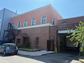 Plus de détails pour 8334 72nd Dr, Glendale, NY - Industriel/Logistique à vendre