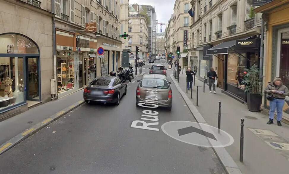 Local commercial dans Paris à louer - Photo de l’immeuble – Image 2 sur 4