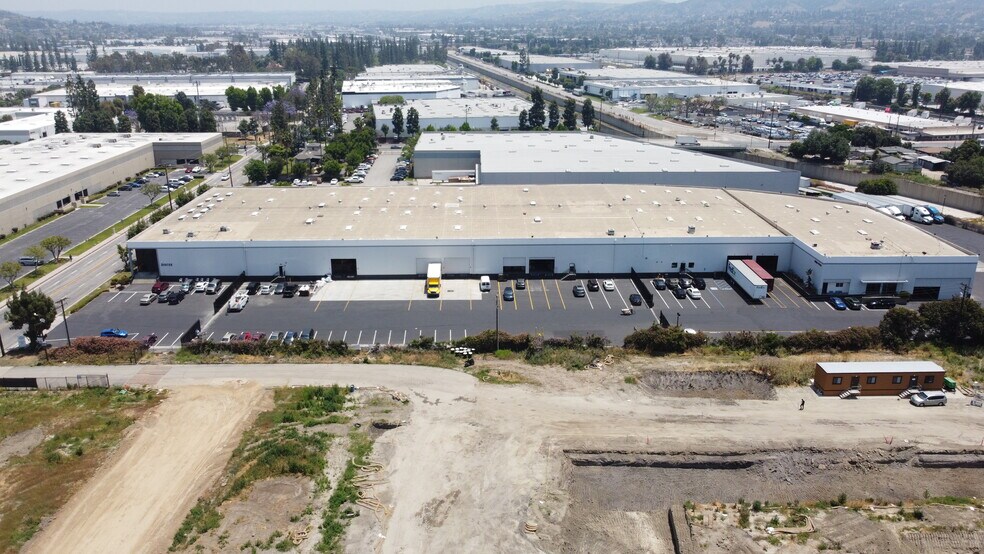 15110-15120 Don Julian Rd, City Of Industry, CA à louer - Photo de l’immeuble – Image 2 sur 2