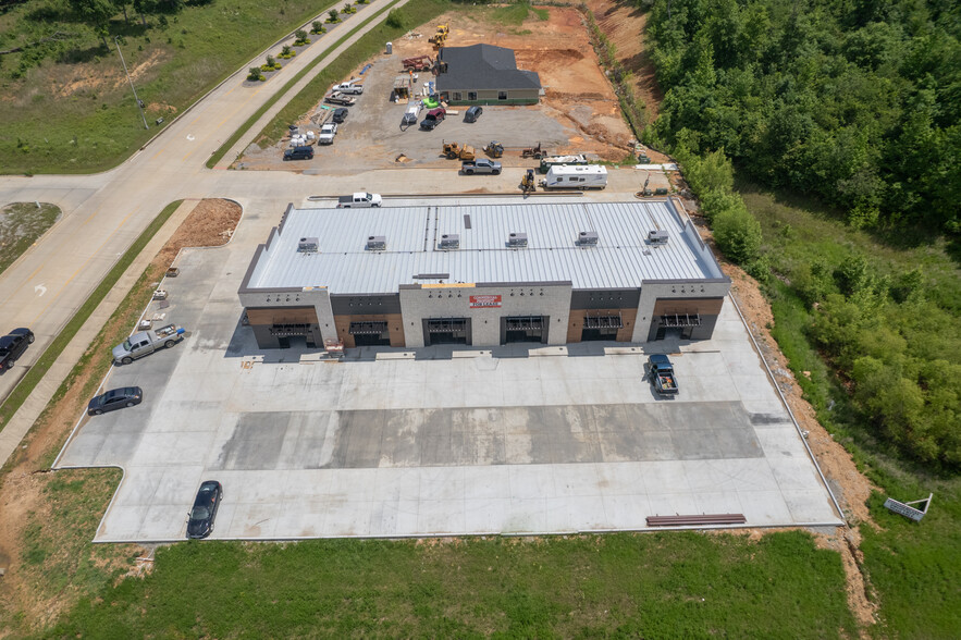 2000 Shelby Rd., Poplar Bluff, MO à louer - Photo de l’immeuble – Image 3 sur 11