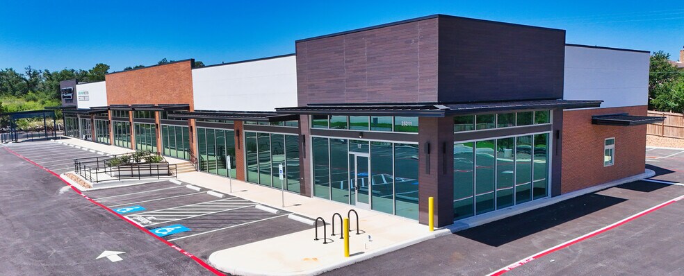 25211 U.S. 281 N hwy, San Antonio, TX à louer - Photo de l’immeuble – Image 2 sur 9