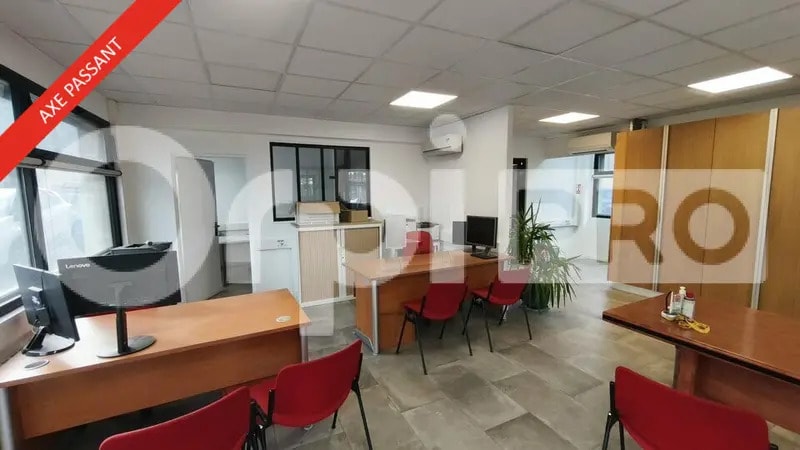 Bureau dans Villeneuve-le-Roi à louer - Photo intérieure – Image 3 sur 8