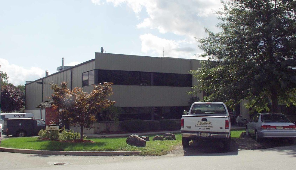 29 Edison Ave, Oakland, NJ à louer - Photo de l’immeuble – Image 2 sur 28