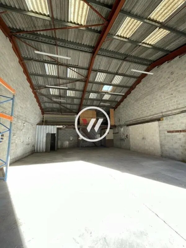 Plus de détails pour Industriel/Logistique à louer