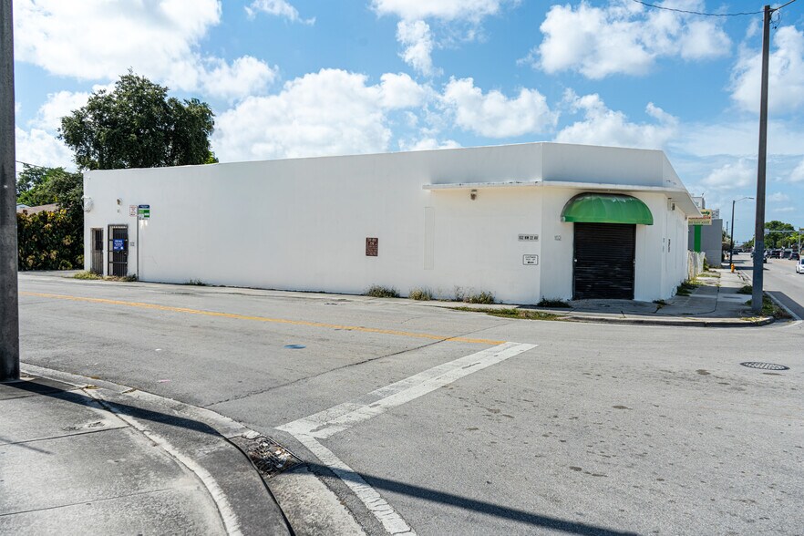 114 NW 22nd Ave, Miami, FL à vendre - Photo de l’immeuble – Image 1 sur 11