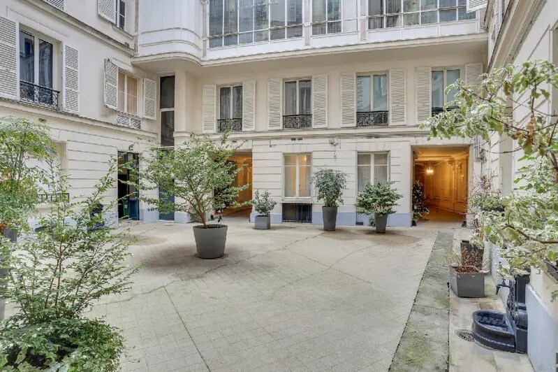 Bureau dans Paris à louer - Photo de l’immeuble – Image 1 sur 10
