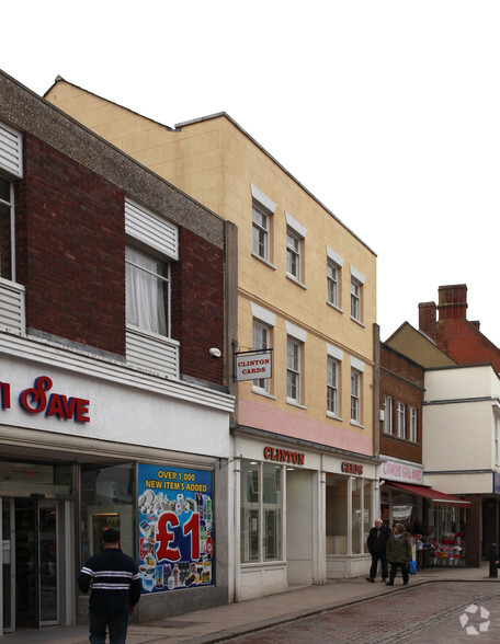 12-12A Market St, Faversham à vendre - Photo de l’immeuble – Image 2 sur 7