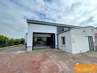 Plus de détails pour Local d'activités à louer