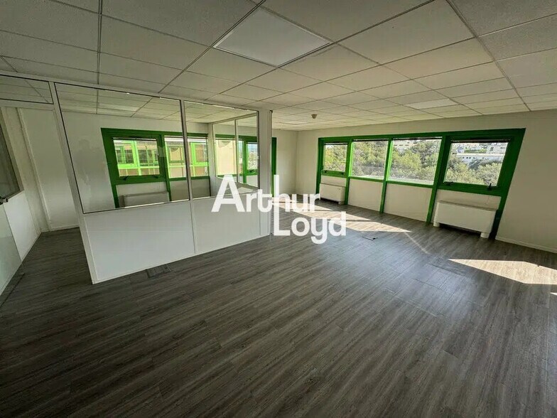 Bureau dans SOPHIA ANTIPOLIS à louer - Photo de l’immeuble – Image 2 sur 12