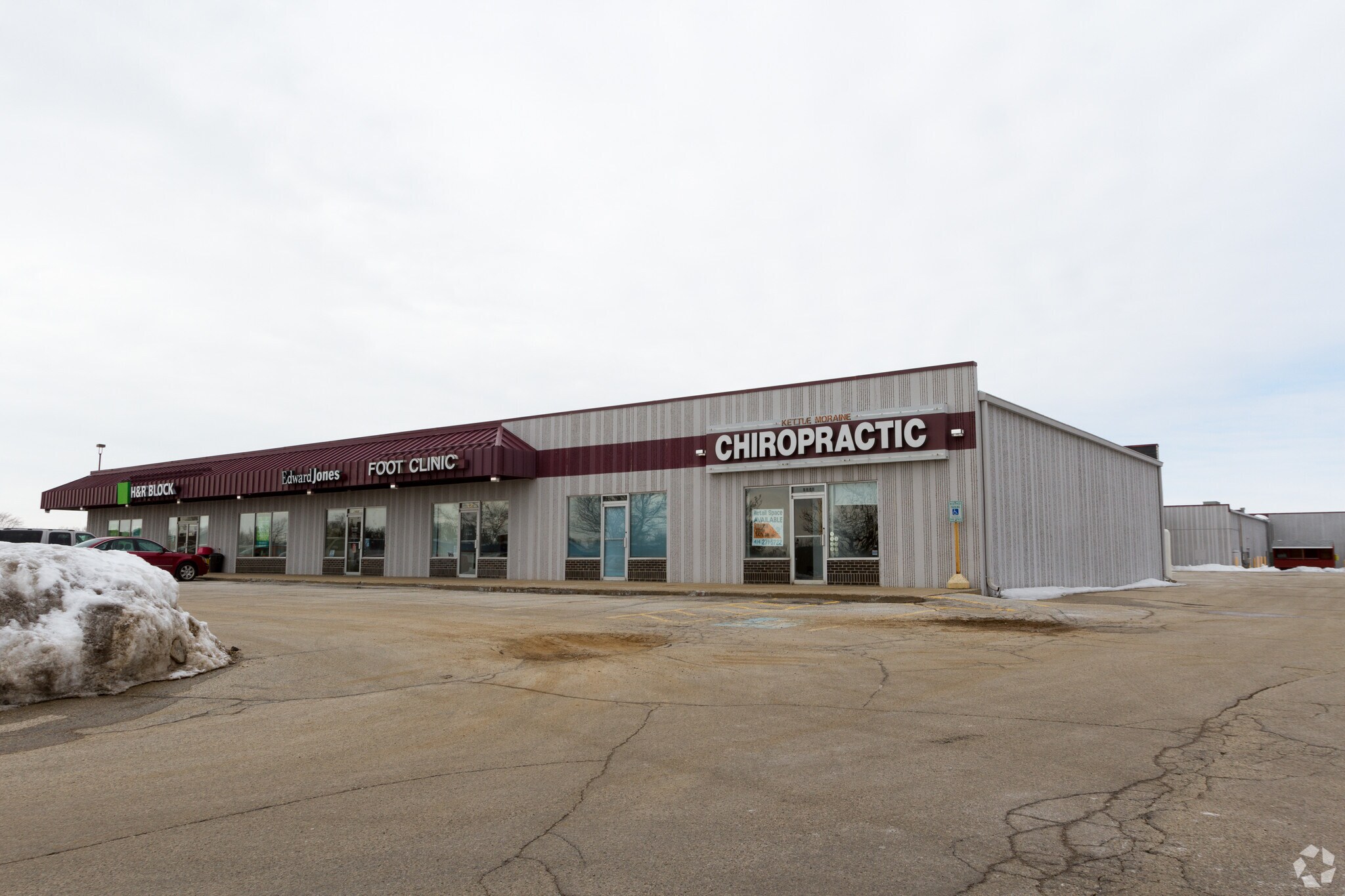 2354-2380 W Washington St, West Bend, WI à louer Photo de l’immeuble– Image 1 sur 13