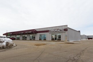 Plus de détails pour 2354-2380 W Washington St, West Bend, WI - Bureau/Local commercial à louer