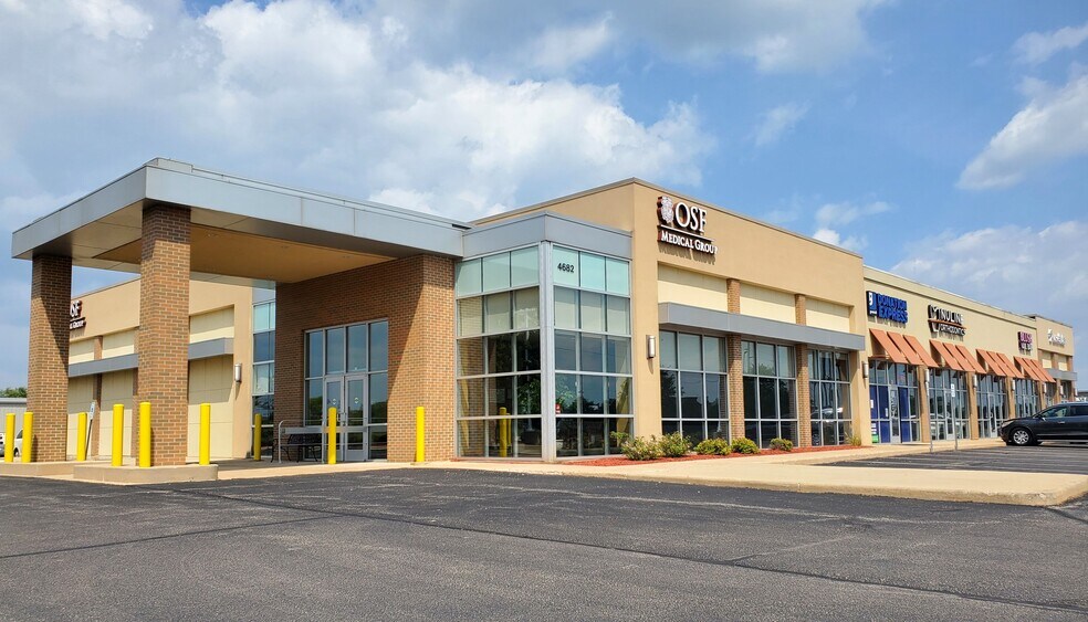 4670 E Rockton Rd, Roscoe, IL à louer - Photo de l’immeuble – Image 2 sur 6