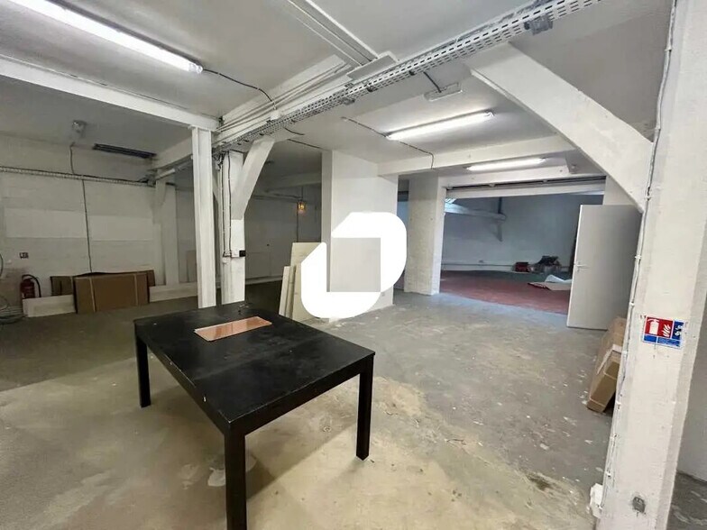 Bureau dans Aubervilliers à louer - Photo de l’immeuble – Image 2 sur 9