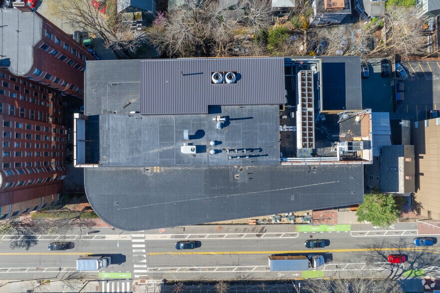 1030 Massachusetts Ave, Cambridge, MA à louer - Photo de l’immeuble – Image 3 sur 5
