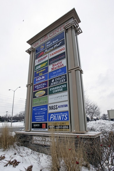 1900 Fowler Dr, Mississauga, ON à louer - Photo de l’immeuble – Image 3 sur 3