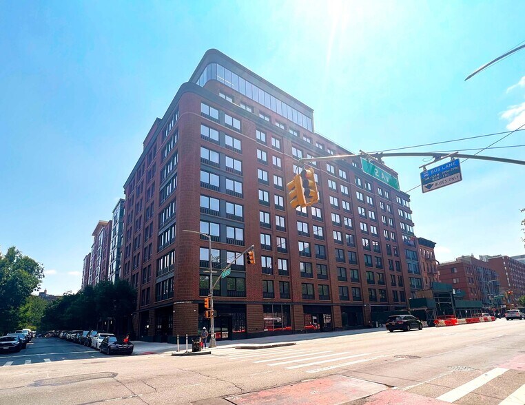 1998 2nd Ave, New York, NY à louer - Photo de l’immeuble – Image 2 sur 11