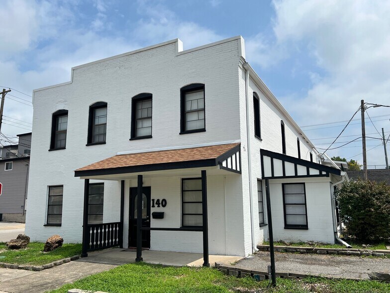 140 Iowa Ave, Belleville, IL à vendre - Photo de l’immeuble – Image 2 sur 2