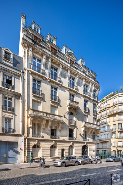 9 Avenue Bugeaud, Paris à louer - Photo de l’immeuble – Image 2 sur 2