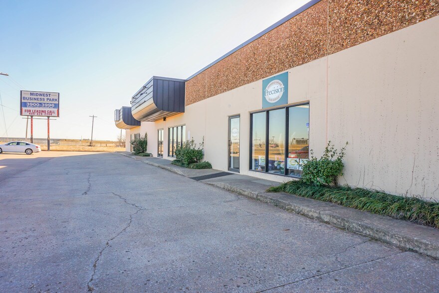 3900-3940 E I 240 Service Rd, Oklahoma City, OK à vendre - Photo de l’immeuble – Image 3 sur 18